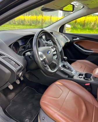 Ford Focus cena 24100 przebieg: 256000, rok produkcji 2013 z Cieszyn małe 407